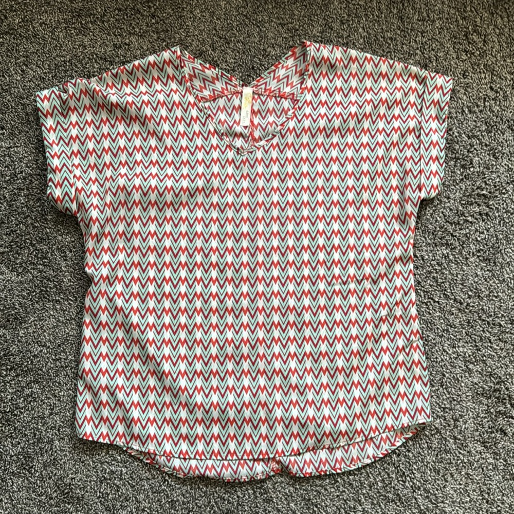 Tini Lili Multicolored Chevron Summer Blouse Women's Size Large